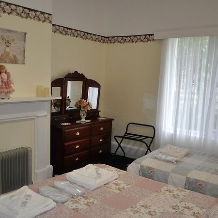 Roslyn House Bed & Breakfast Bushy Park Ngoại thất bức ảnh