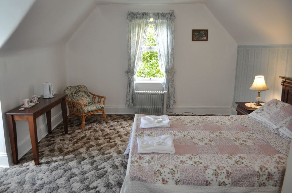 Roslyn House Bed & Breakfast Bushy Park Ngoại thất bức ảnh